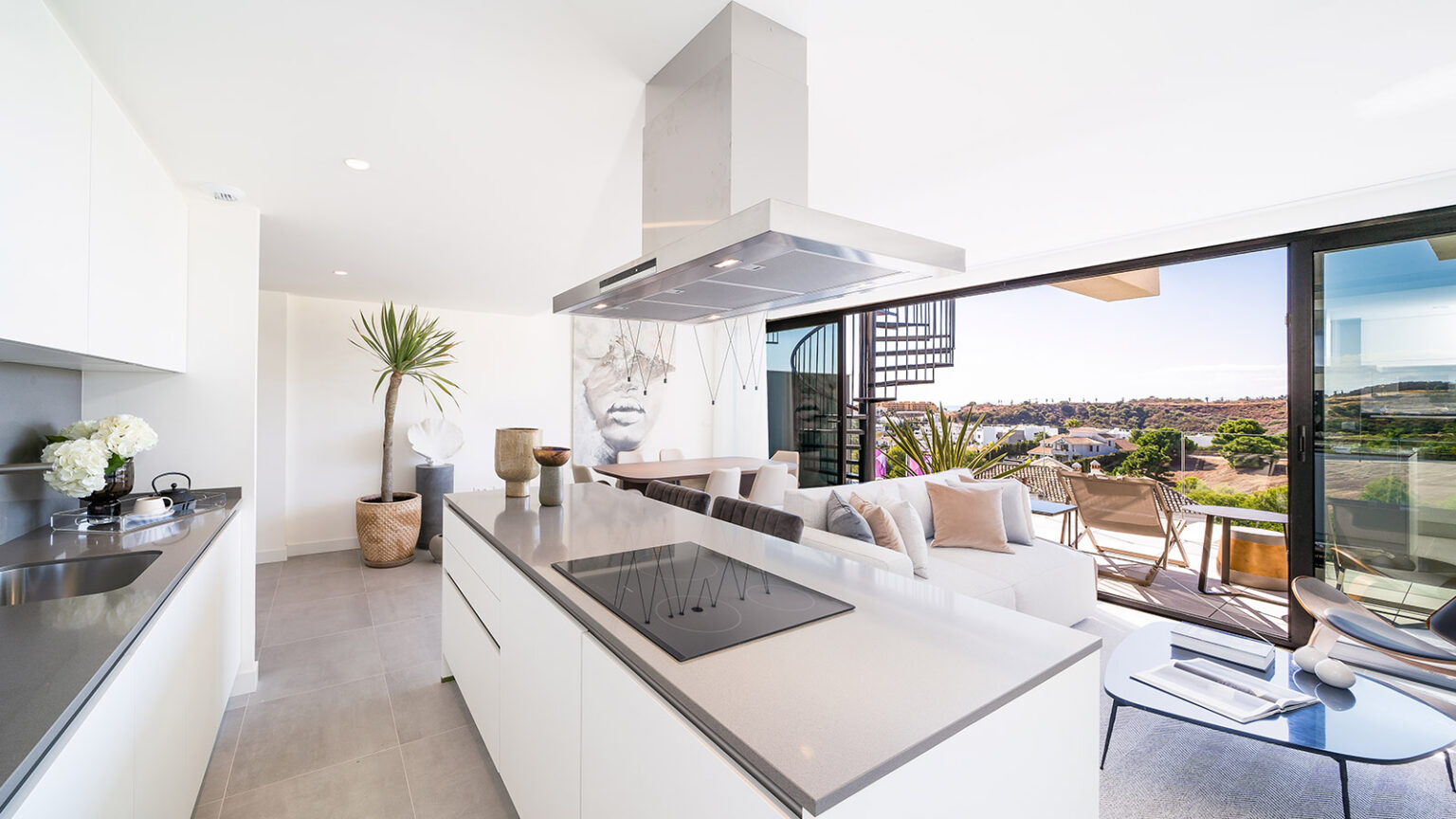 kitchen in oasis 325 estepona